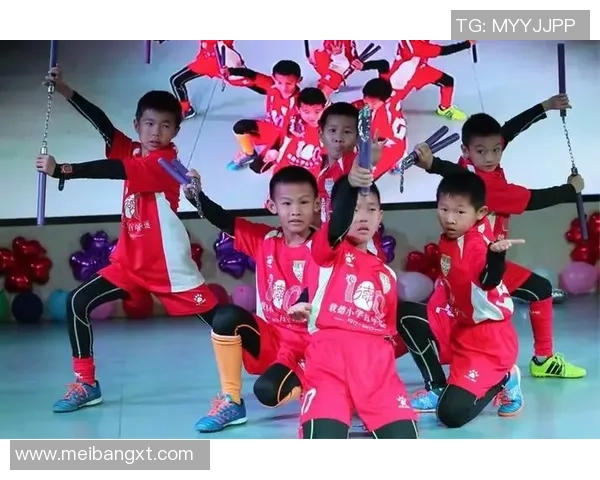 功夫足球视频带你领略武术与足球的完美结合，感受激情与技巧的碰撞与魅力